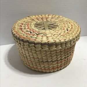 Vintage Native American Decorative Hand Woven‎ Round Basket with Lid BoHo